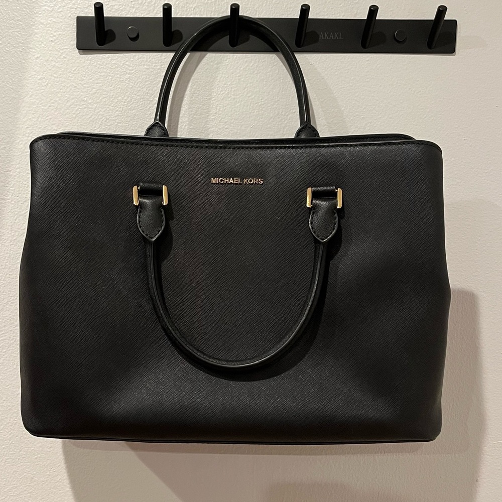 Michael Kors Black Large Savannah Saffiano Satchel Tote